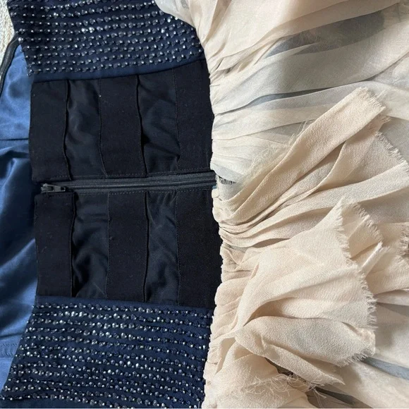 Alice + Olivia Ruffled Strapless Dress - Sample size - Picture 6 of 9